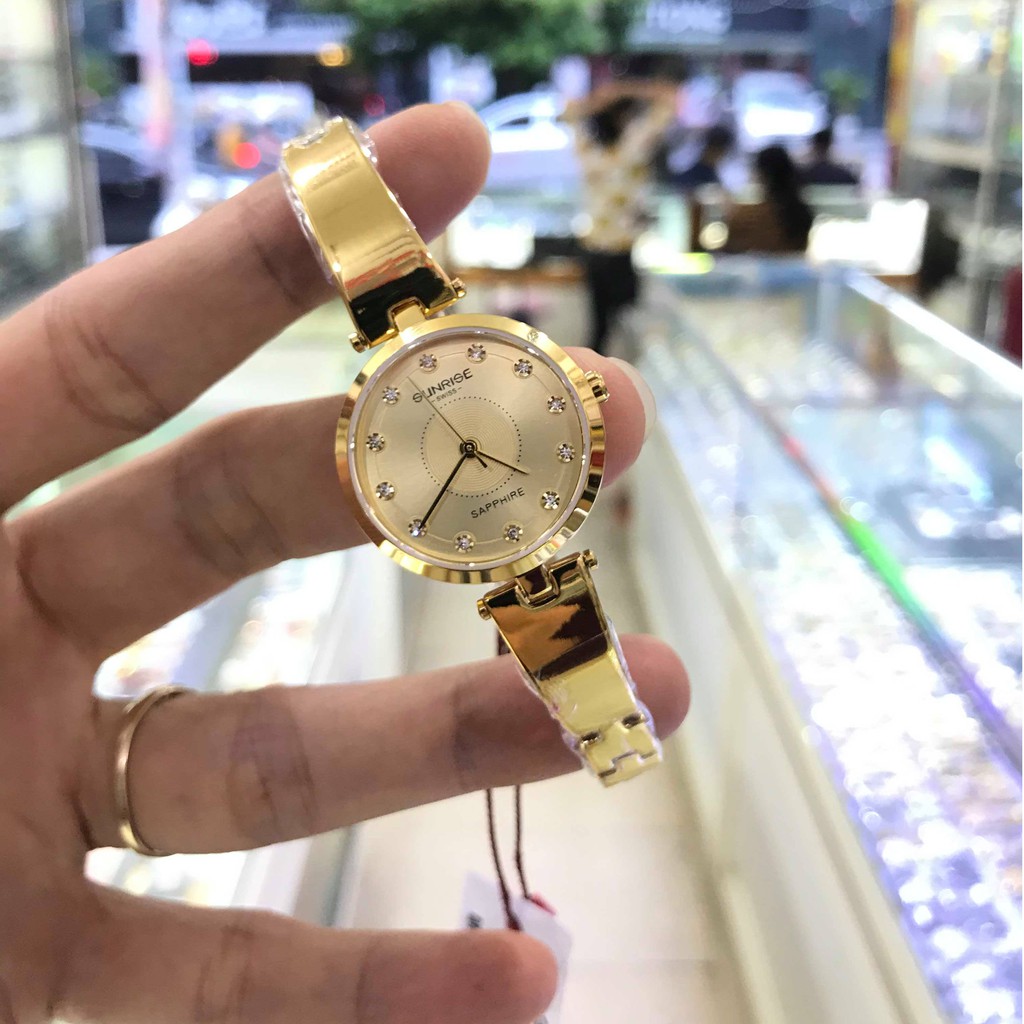 Đồng hồ nữ SUNRISE 9936SA mặt vàng full hộp chính hãng, kính Sapphire chống xước, chống nước tốt | BigBuy360 - bigbuy360.vn