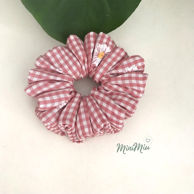 Dây buộc tóc nữ vải kate caro in hoa DAISY, Cột tóc vải scrunchies kẻ ô siêu dễ thương cho bạn nữ