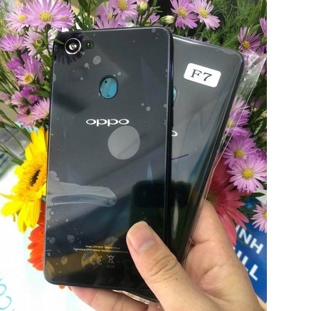 Thay nắp lưng Oppo F7 hàng đẹp giá rẻ