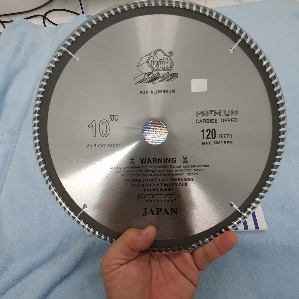 Lưỡi cắt nhôm nhãn hiệu UNIK, COVINA 120 răng 254 x 25.4 x 2.8mm
