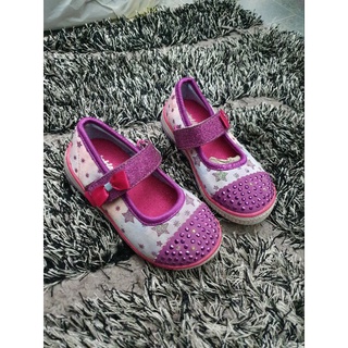 Giày Skechers có đèn bé gái