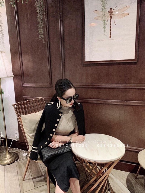 Dạ hoàng gia viền nhũ