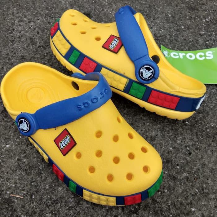 Crocs Giày Sandal Hình Cá Sấu Lego Độc Đáo Cho Bé