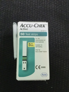 Que Thử Đường Huyết Accu Chek Active