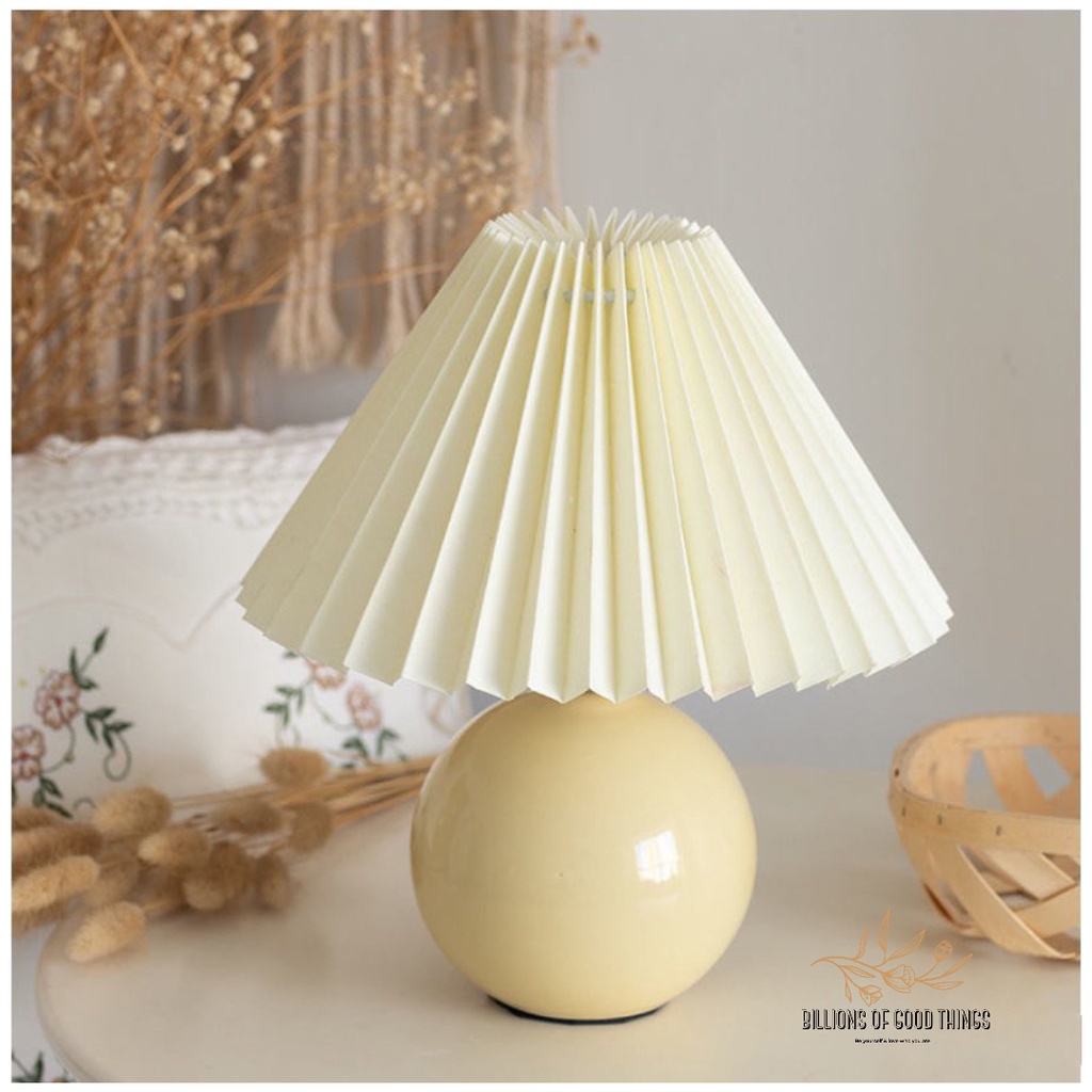 ĐÈN NGỦ GỐM MÀU TRẮNG KEM CHAO XẾP VINTAGE