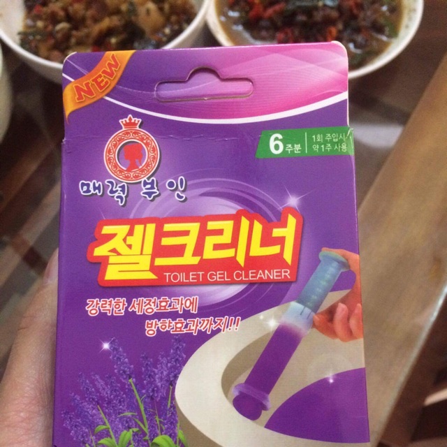 Gel tẩy bồn cầu