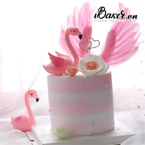 Cánh lông vũ trang trí bánh kem