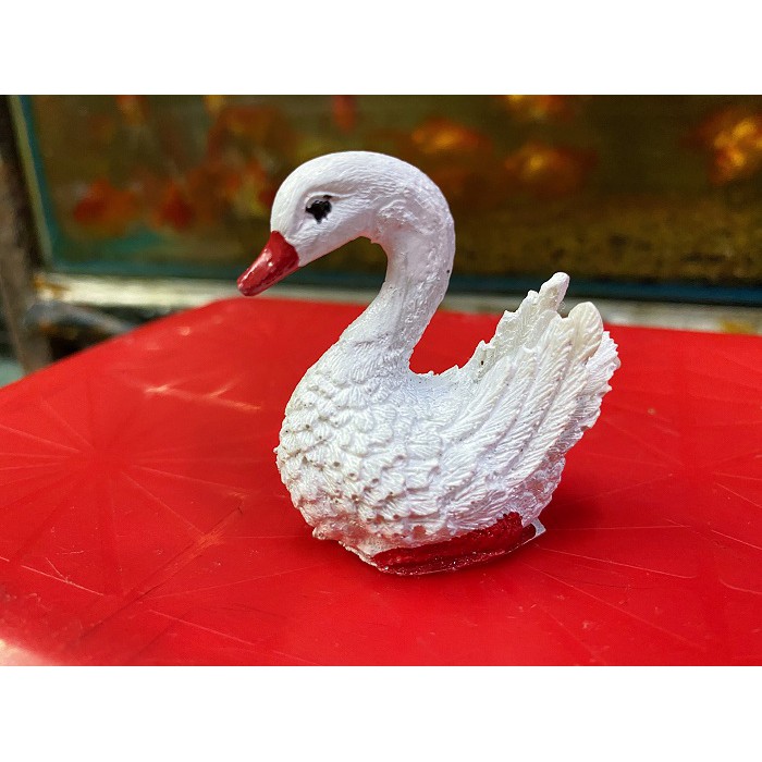 THIÊN NGA TRẮNG TRANG TRÍ HỒ CÁ NON BỘ DÀI 6CM CAO 5CM
