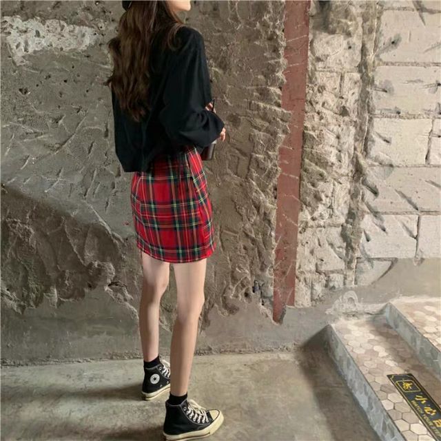 Chân váy bút chì caro đỏ trẻ trung xinh xắn
