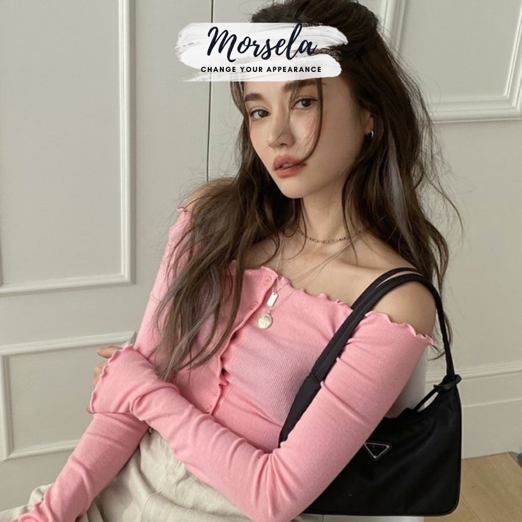 Áo kiểu croptop nữ tay dài trễ vai viền bèo - áo croptop nữ kiểu bẹt vai phối nút - Morsela