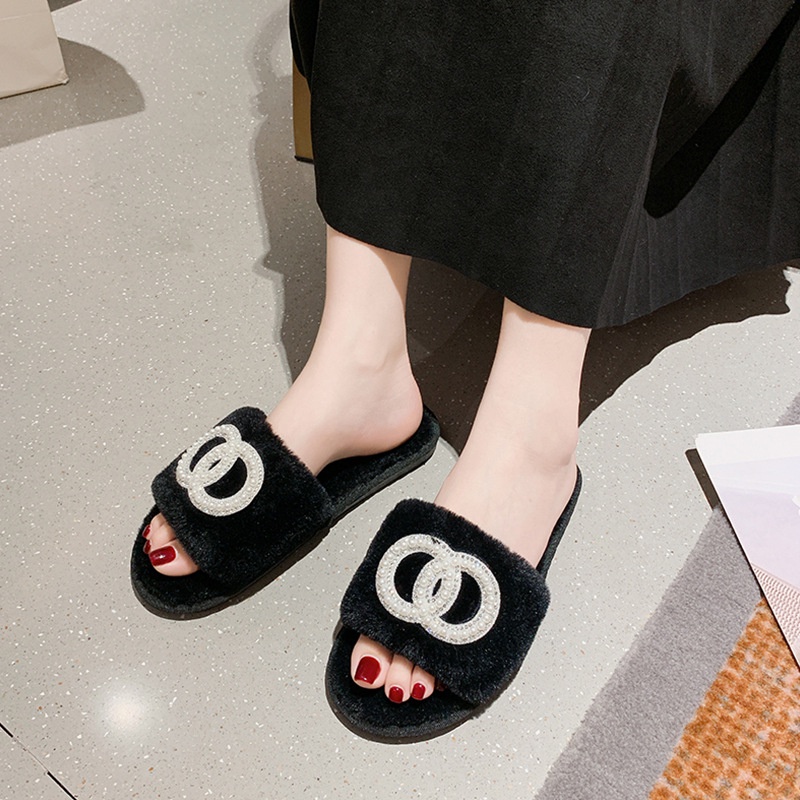 Dép Đi Trong Nhà Chữ Đính Hạt Oo Cao Cấp