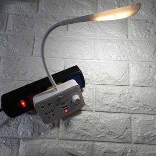 GD0017. Ổ điện đa năng kiêm đèn ngủ cảm ứng có núm vặn