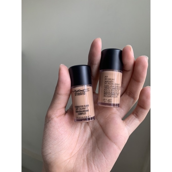 Kem nền MAC Studio Fix Fluid foundation SPF 15 màu N18