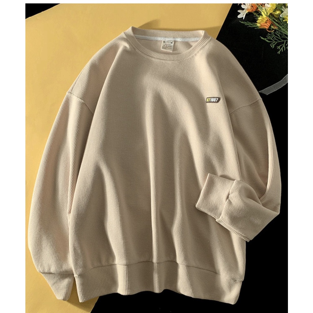 Áo Sweater Nam Nữ APT Unisex - Áo Sweater From Rộng Tay Bồng, Chất Liệu Vải Nỉ Tổ Ong Thêu Logo Tạo Điểm Nhấn