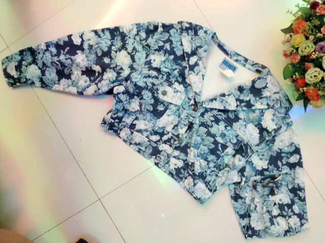 Khoac jeanse | BigBuy360 - bigbuy360.vn