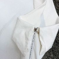 Áo lệch vai dây kéo đồng