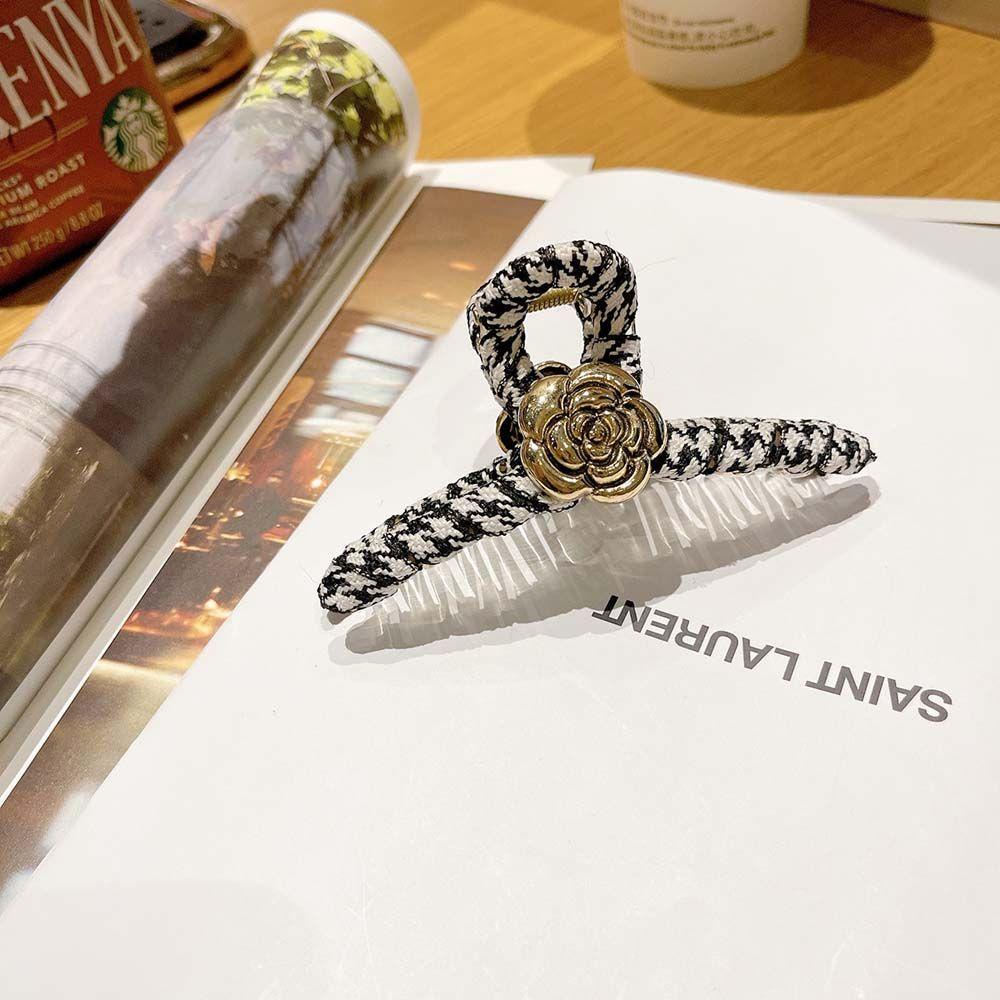 TWINKLE Kẹp Tóc Đính Hoa Trà Bằng Lông Nhung Mềm Mại Cho Nữ