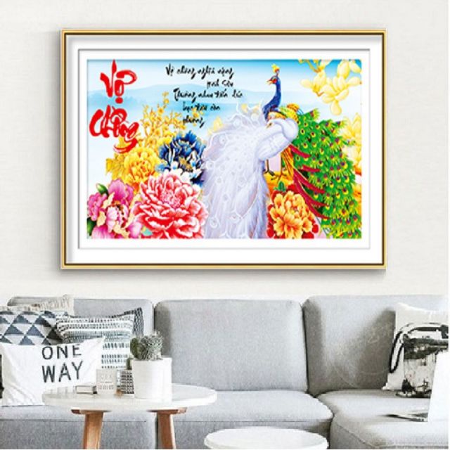 Tranh thêu vợ chồng KT:77x46cm,tranh chưa thêu.Tặng kéo và xỏ chỉ.