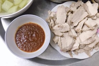 Mắm tép đỏ chua cay