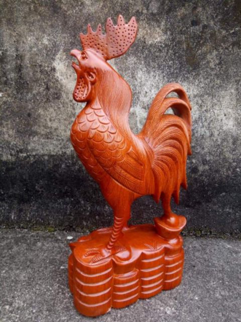 Tượng con gà gỗ hương cao 30cm