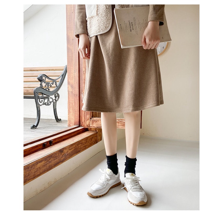 Vớ Ống Lửng Kẻ Sọc Dễ Phối Đồ Thời Trang Hàn Quốc Cho Nữ