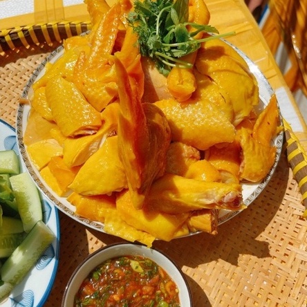 GÀ Ủ MUỐI HOA TIÊU  - Da giòn sần sật vàng ruộm, thịt chắc | Hàng sẵn - Giao Nhanh - Khuyến Mãi là