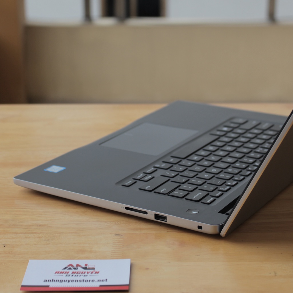 DELL N7560 15.6" Core I5 3.10Ghz 8GD4 120G SSD 500G HDD