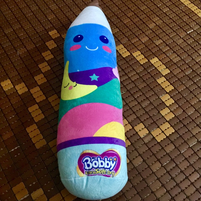 Gối ôm bobby hình bút chì cho bé