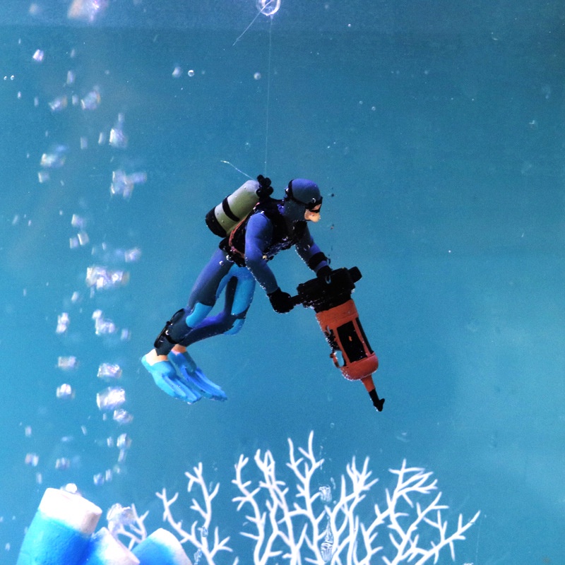 Hòn Non Bộ Nhân Tạo Nổi Trên Mặt Nước Dùng Trang Trí Bể Cá