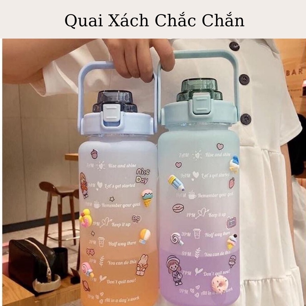 Bình Nước Chia Vạch Giờ Nhắc Uống Nước Dung Tích 2 Lít Có Ống Hút Nắm Chống Tràn