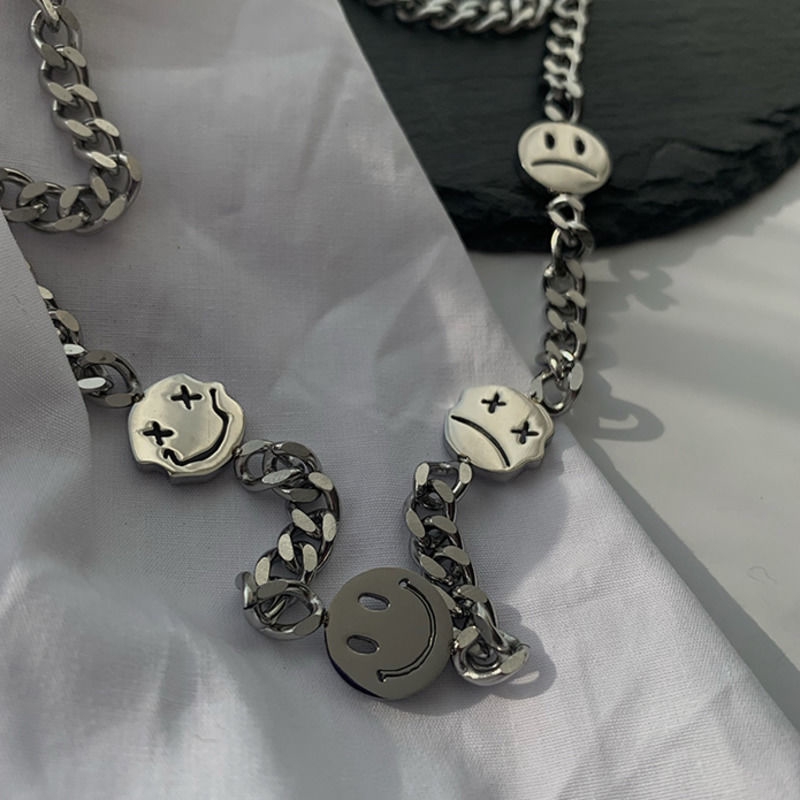 Dây Chuyền Thép Titan 22158 Mặt Emoji Phong Cách Hip Hop Đường Phố Cho Nam Và Nữ