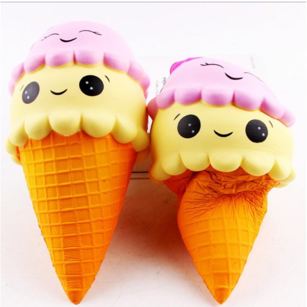 Squishy Kem Búp Bê đội Mũ