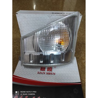 Đèn xi nhan xe tải Isuzu bên lái