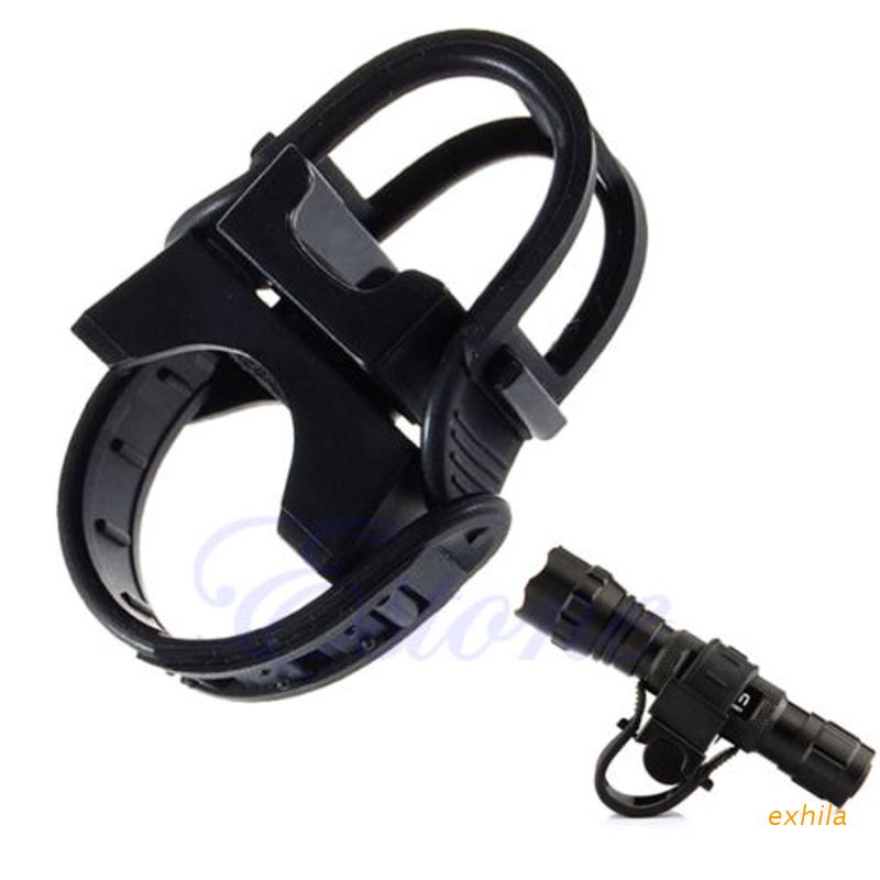 Giá đỡ đèn pin gắn tay cầm xe đạp xoay 360 độ màu đen