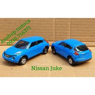 Mô hình xe Nissan Juke màu xanh tomica Nhật Bản