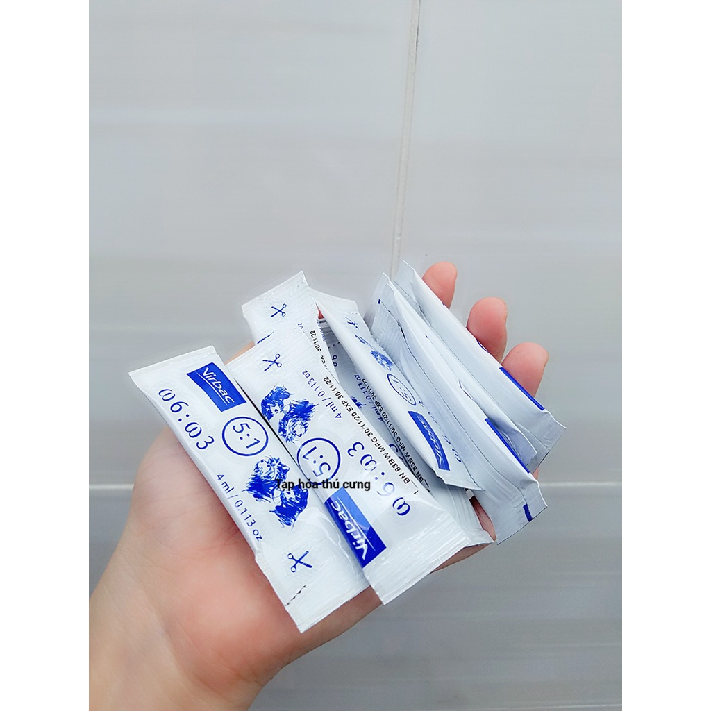 Gel dinh dưỡng Megaderm- Virbac giúp mượt da lông và hỗ trợ điều trị viêm da, giảm ngứa 4ml