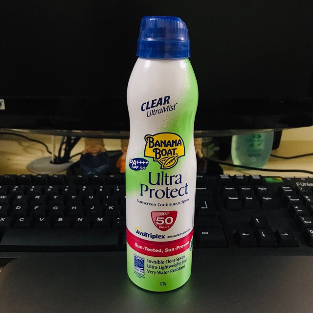 Xịt chống nắng Ultra Protect SPF50 170g Banana Boat date 7/2024