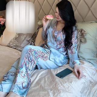 BỘ LỤA CỔ TRÒN DÀI HOẠ TIẾT SANG