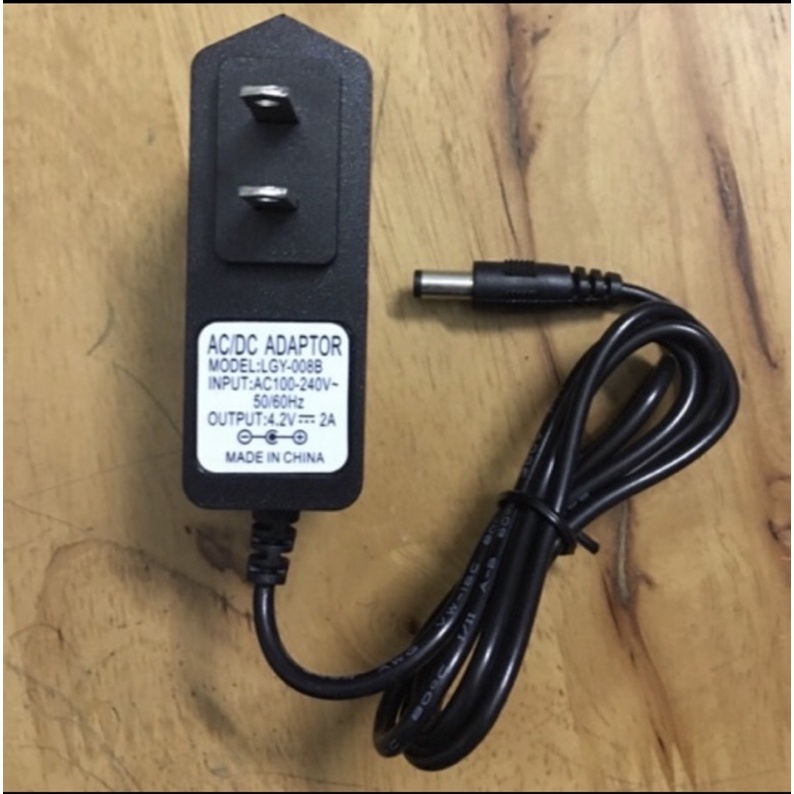 Sạc pin lion 4.2vol 2A
