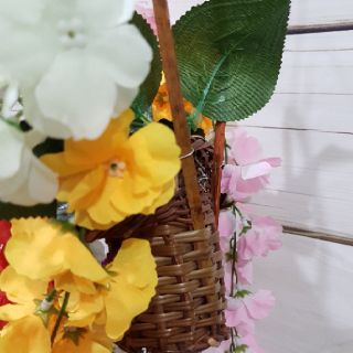 Giỏ hoa treo tường