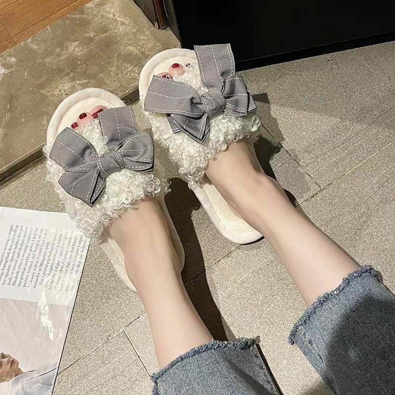 DÉP ĐI TRONG NHÀ NƠ XINH CUTE
