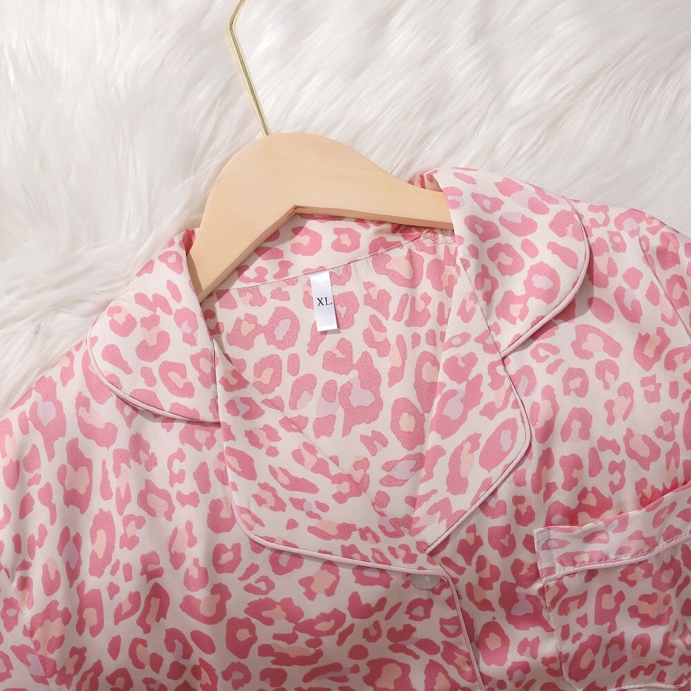 Set đồ ngủ dài tay cổ bẻ + quần dài họa tiết da báo thời trang thoải mái cho nữ