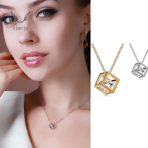 Dây Chuyền Mặt Vuông Đính Đá Zircon