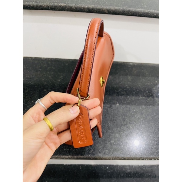 Túi xách C.O.A.C.H da thật, xách hoặc đeo chéo! size đáy 25, miệng 22! cod check ra hình