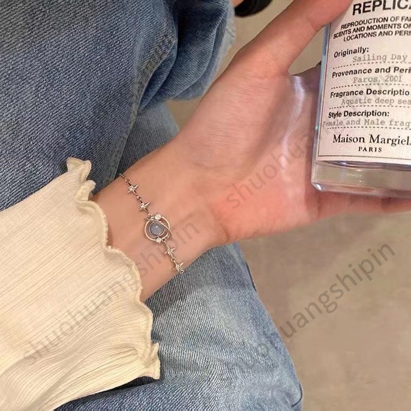 Vòng Tay Đính Đá Hình Hành Tinh Độc Đáo Phong Cách Hàn Quốc