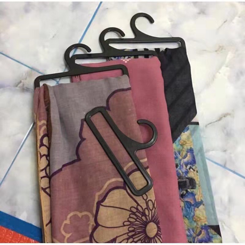 Móc Treo Cà Vạt / Khăn Choàng Mini Tiện Dụng