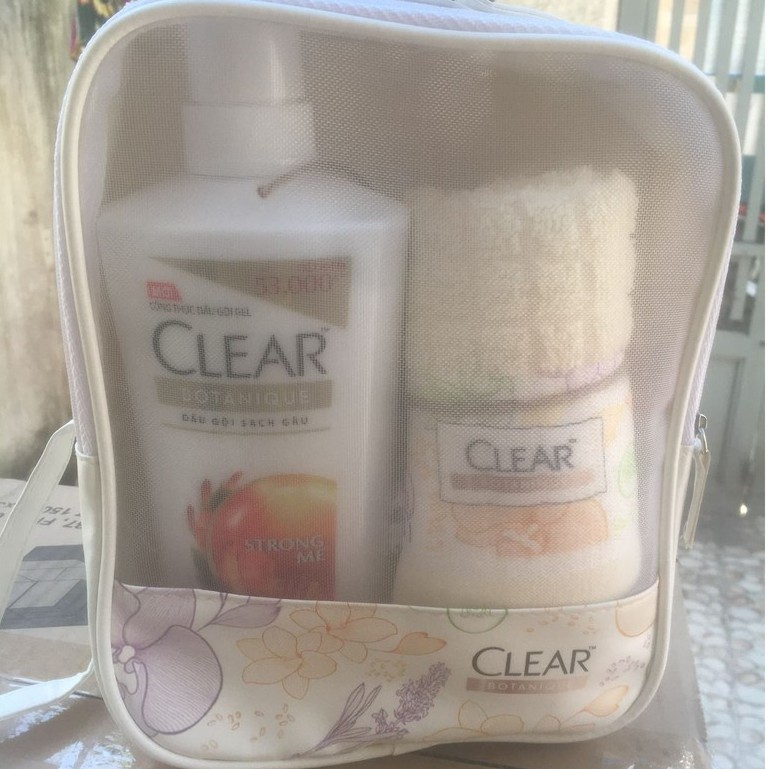 Dầu Gội Clear Sạch Gàu 9 Thảo Dược Quý Clear STRONG ME 630g tặng