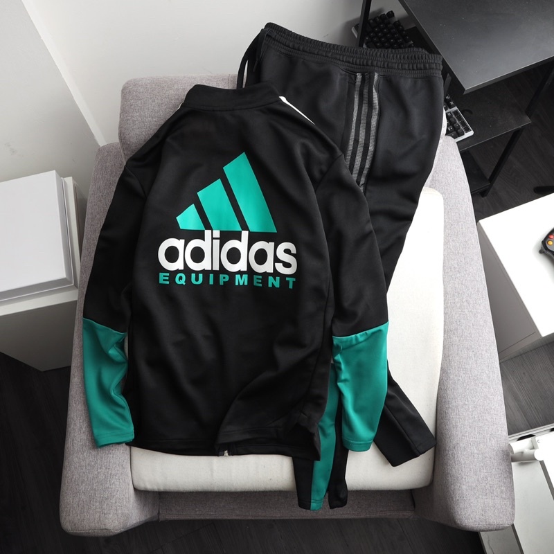 Sét áo quần thể thao