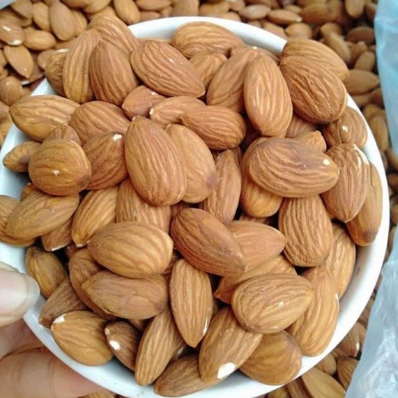 Hạnh nhân Mỹ bóc vỏ sống 100gr