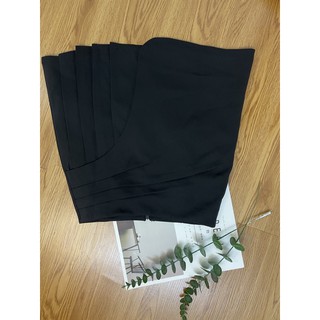 Chân váy xếp ly vạt chéo